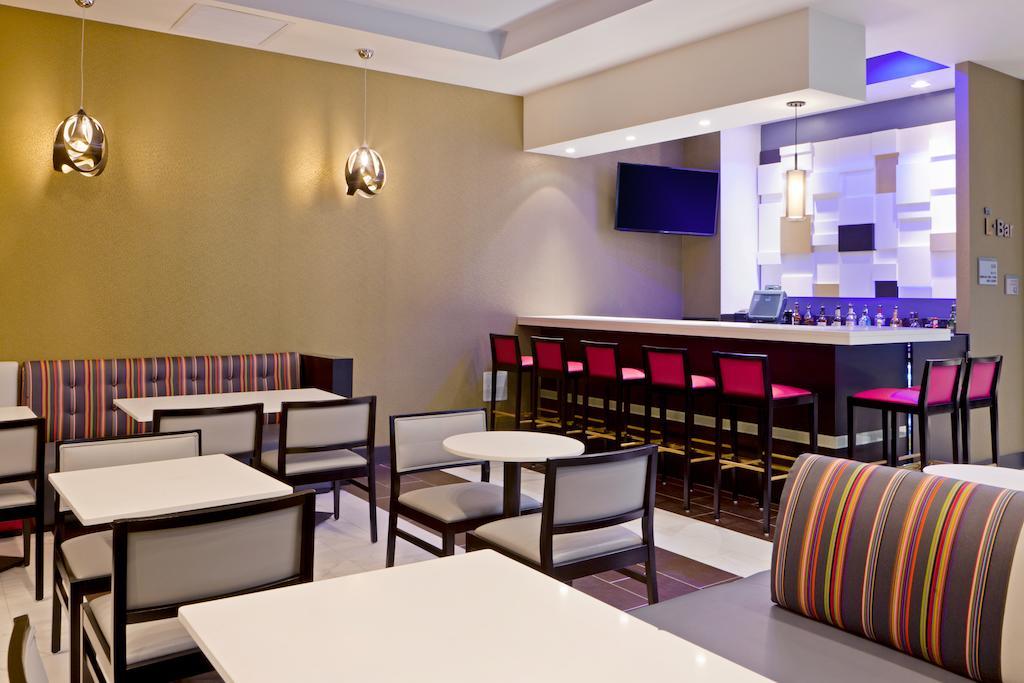Fairfield Inn & Suites By Marriott New York Long Island City/Manhattan View Exterior foto