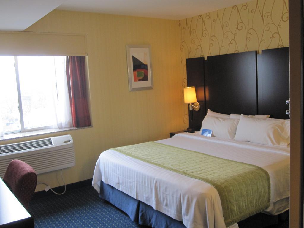 Fairfield Inn & Suites By Marriott New York Long Island City/Manhattan View Exterior foto